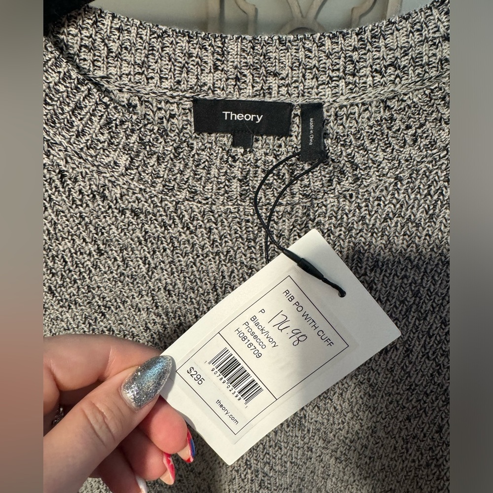 Theory Sweater - Picture 2 of 3
